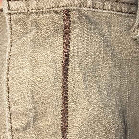 Men’s Akademiks Scripted Jeans - Picture 4 of 11